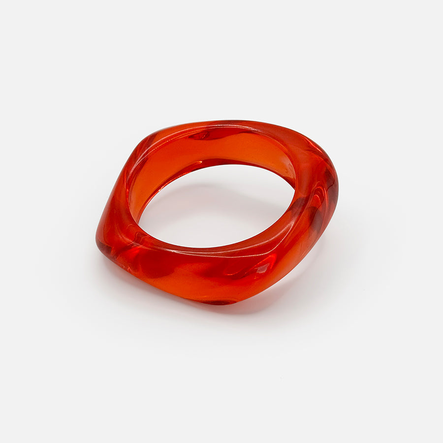 Stylish Bracelet in Strawberry Red – A Lively Accent for Your Look