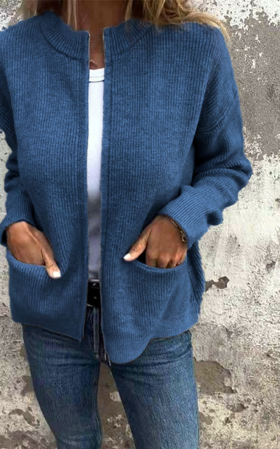 Yasmen™ Lightweight Fashion Warmth