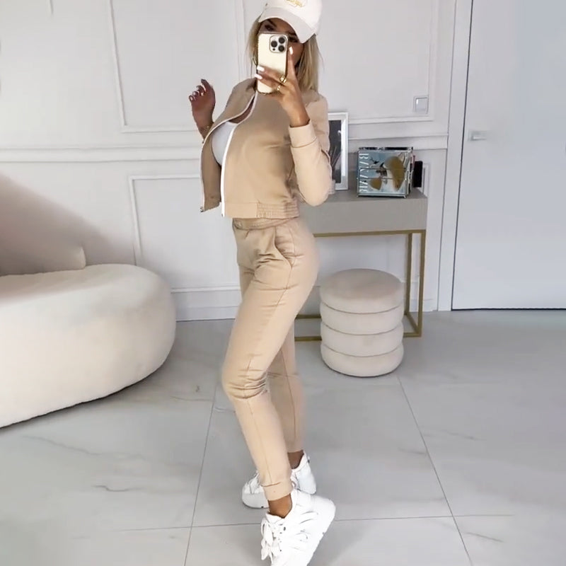 Bernice™ Streamlined Sporty Look