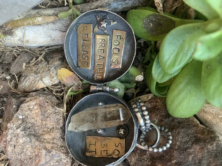 GraceLocket™ Keep Memories Close