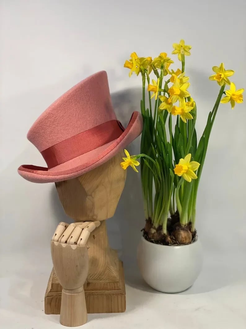 TwistHat™ Unforgettable Style Impact