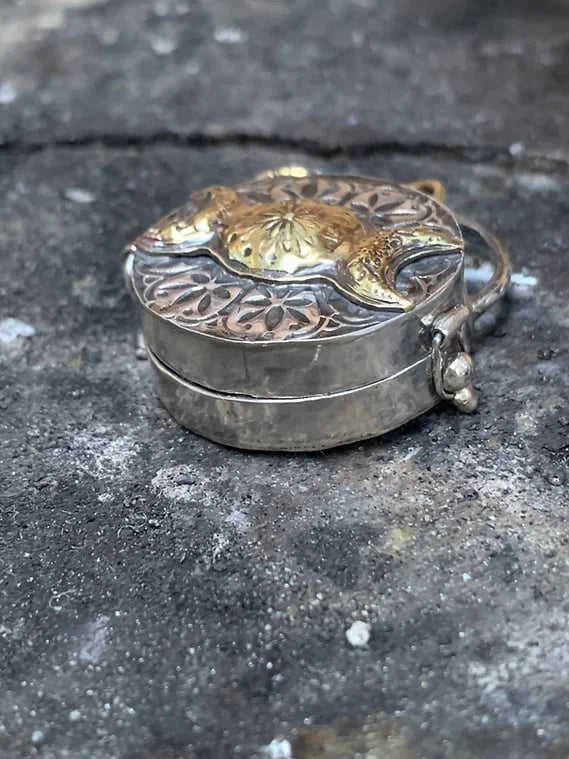 GraceLocket™ Keep Memories Close