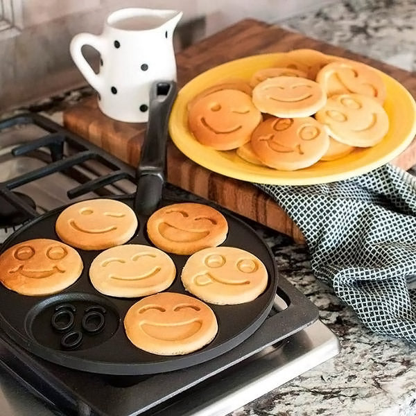 HappyPanckes™ Fun-Filled Pan Moments