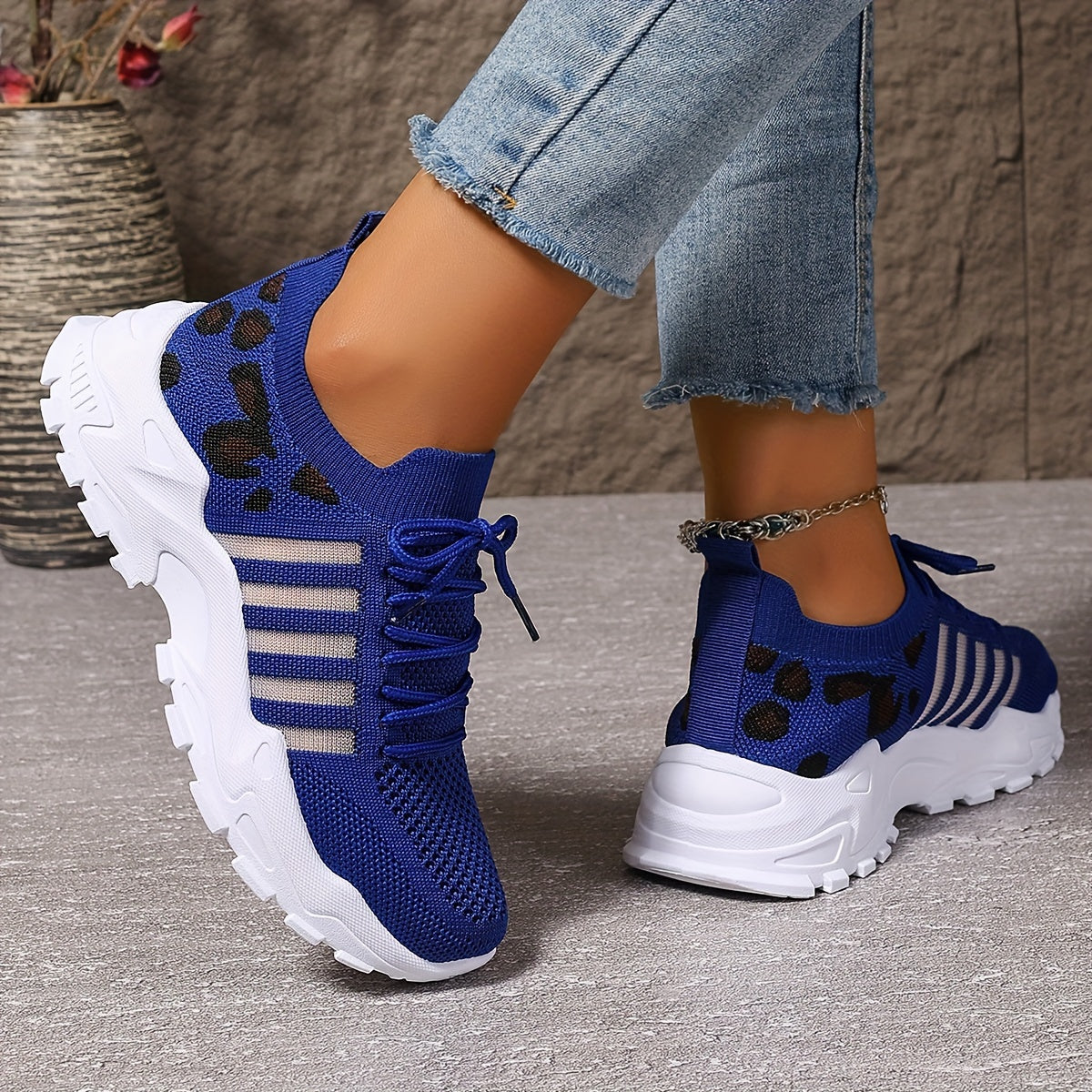 ComfortKicks™ Relieves Foot Pressure