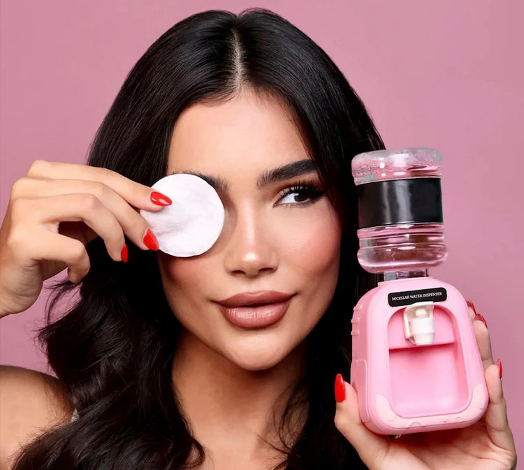 CleanStream™ Mess-Free Makeup Removal