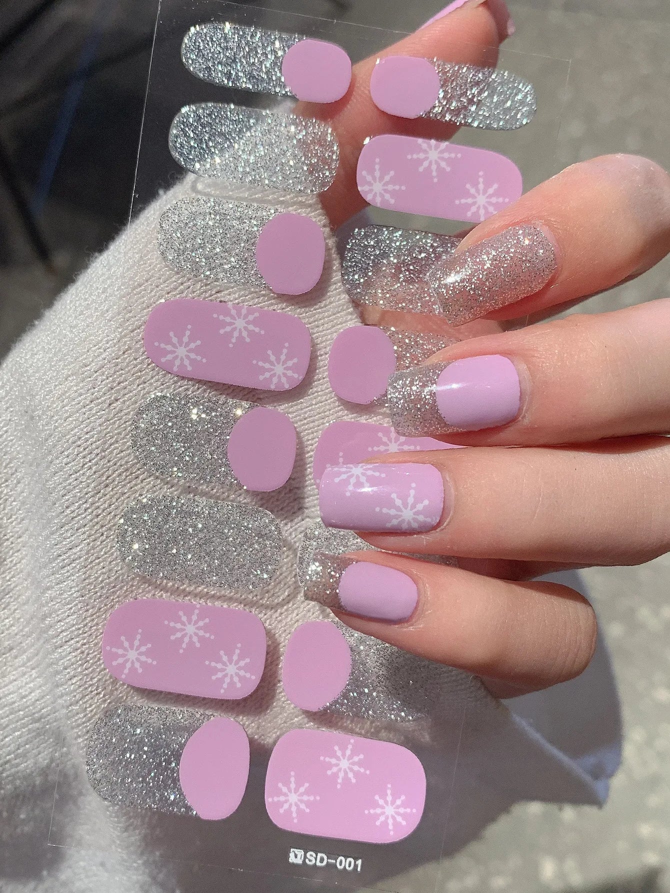 JollyNails™ Creative Holiday Nails