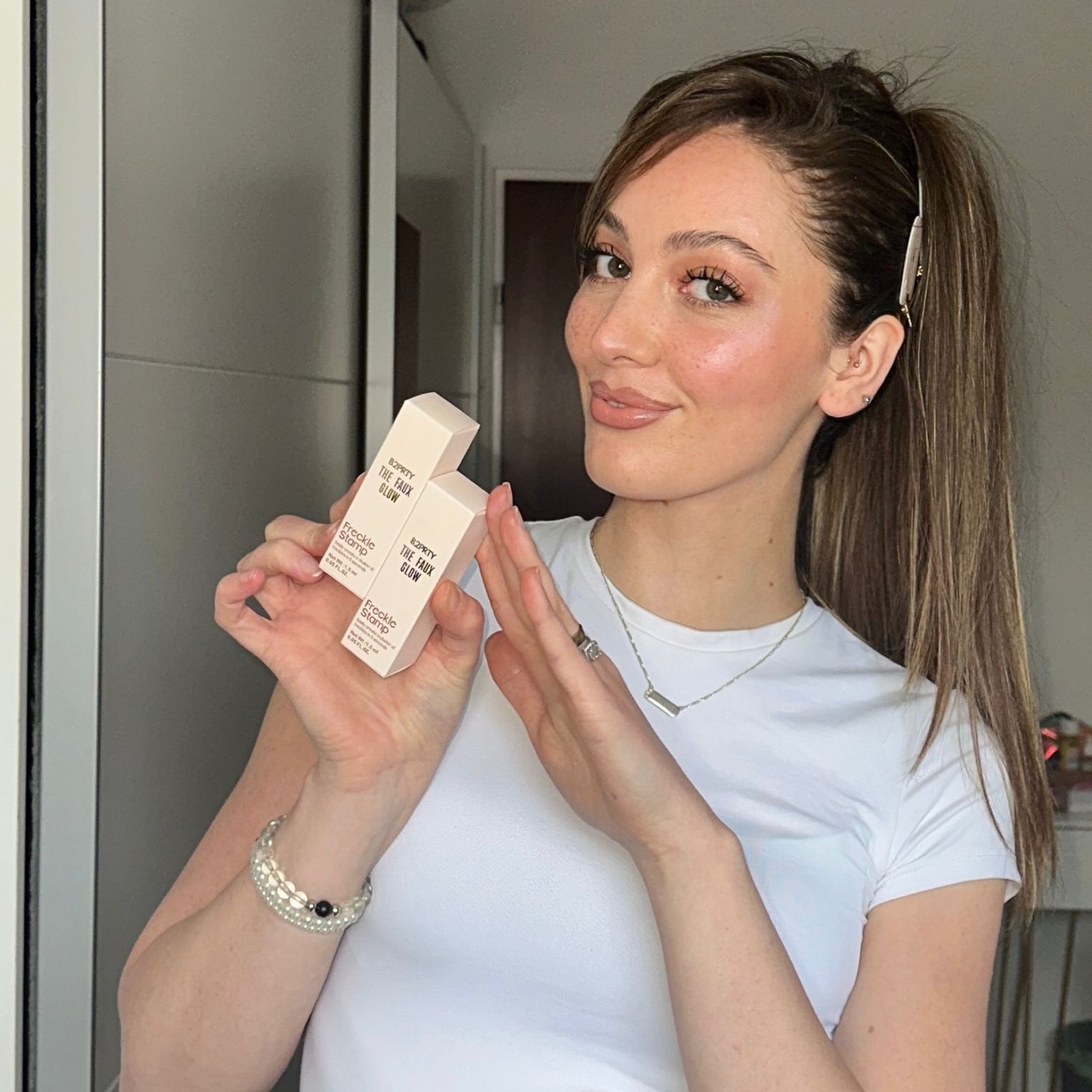 SpeckleTouch™ Playful Beauty Accent