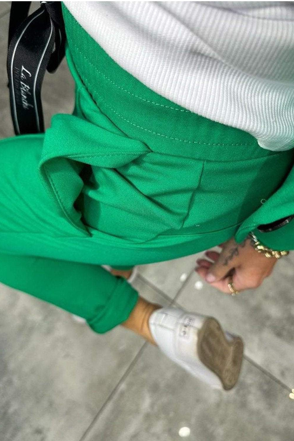 Neveah™ Effortlessly Put Together