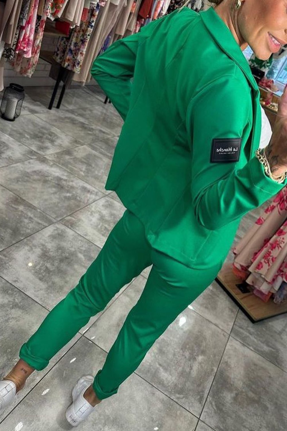 Neveah™ Effortlessly Put Together